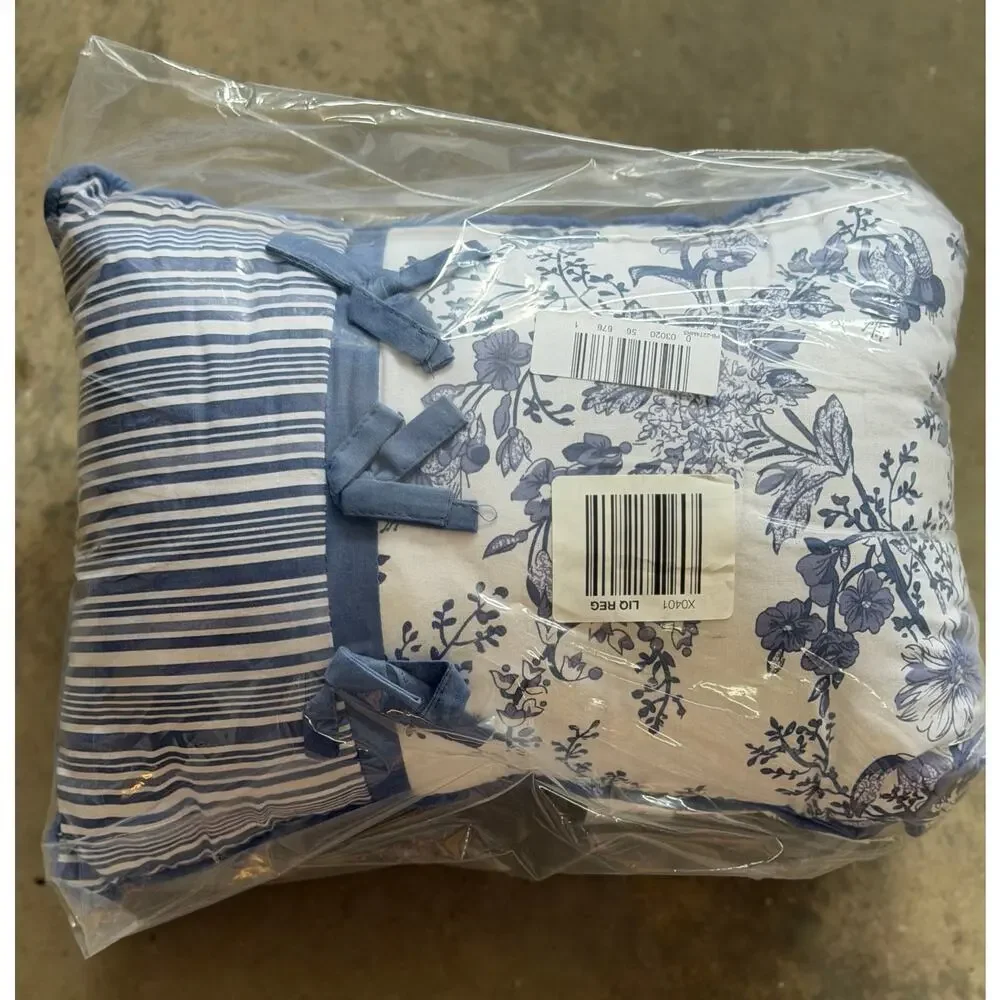 NEW! Laurel Manor Toile Garden Cotton Pillow 12in x 16in